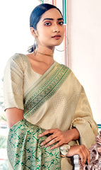 Pure Kanjivaram pastel green light shaded weaving silk hanloom saree with contrasting dark border