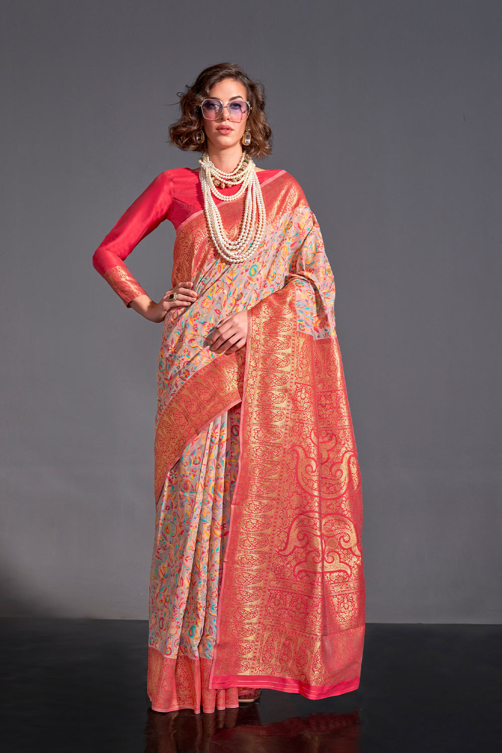 Handwoven Contrasting exclusive designer saree with contrasting pallu chaap kaam border saree