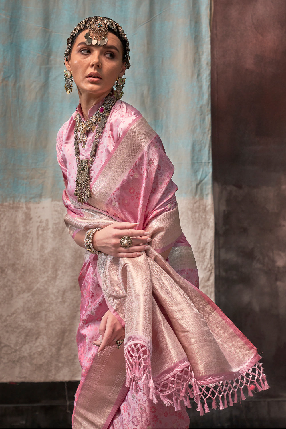 LIGHT PINK SHADED PURE SATIN HANDLOOM WEAVING SILK SAREES
