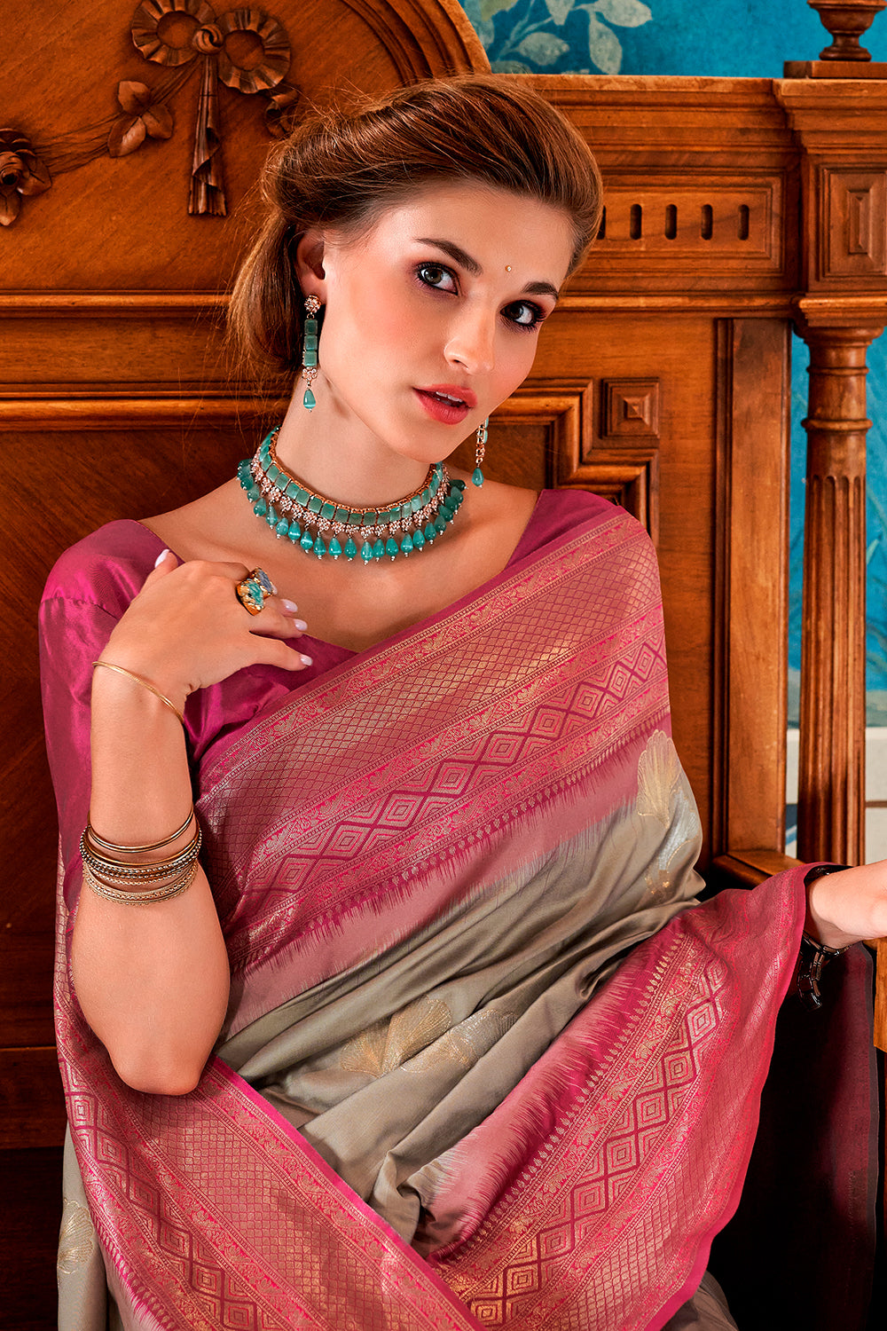 Designer contrasting exclusive woven silk saree with pure weaving silk, zari woven butta and contrast border pallu